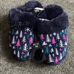 Women's Fuzzy Forest Slippers